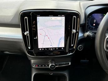 Volvo Xc40 2.0 B3P Plus Dark 5dr Auto
