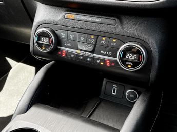 Ford Focus 1.0 EcoBoost 125 5dr Auto