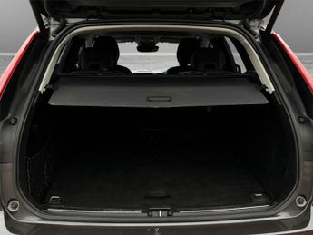 Volvo Xc60 2.0 B5P Momentum 5dr AWD Geartronic