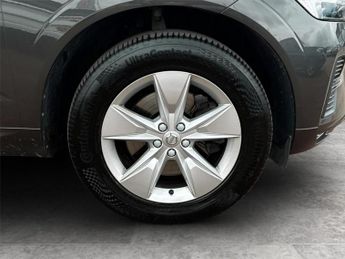 Volvo Xc60 2.0 B5P Momentum 5dr AWD Geartronic