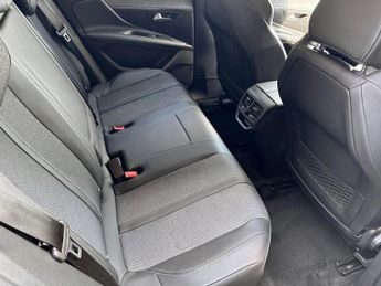 Peugeot 3008 1.6 Hybrid 225 Allure Premium 5dr e-EAT8