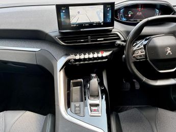 Peugeot 3008 1.6 Hybrid 225 Allure Premium 5dr e-EAT8