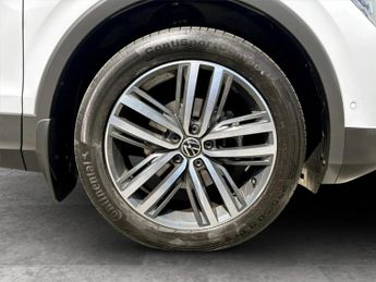 Volkswagen Tiguan 1.5 TSI 150 Elegance 5dr DSG