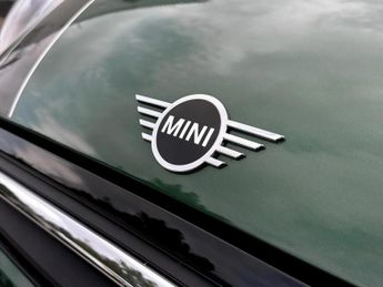 Mini Hatch 1.5 Cooper Exclusive Premium 5dr Auto
