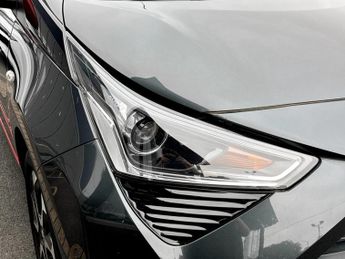 Toyota AYGO 1.0 VVT-i X-Trend TSS 5dr x-shift