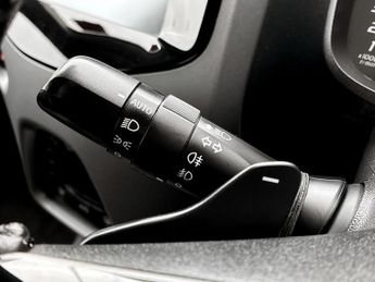 Toyota AYGO 1.0 VVT-i X-Trend TSS 5dr x-shift