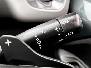 Toyota AYGO 1.0 VVT-i X-Trend TSS 5dr x-shift
