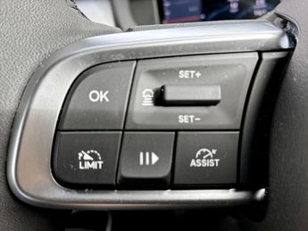 Jeep Avenger 115kW e-Summit 54kWh 5dr Auto