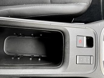 Jeep Avenger 115kW e-Summit 54kWh 5dr Auto