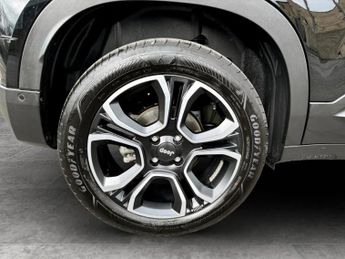 Jeep Avenger 115kW e-Summit 54kWh 5dr Auto