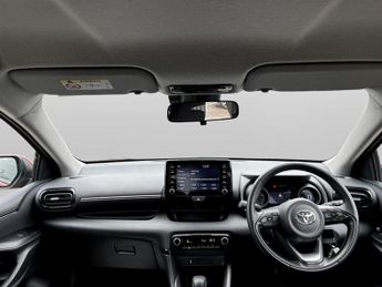 Toyota Yaris 1.5 Hybrid Design 5dr CVT