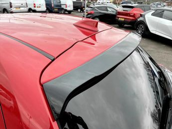 Toyota Yaris 1.5 Hybrid Design 5dr CVT
