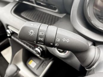 Mazda 2 Hybrid 1.5i Hybrid Select 5dr CVT