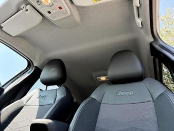 Jeep Avenger 115kW Summit 54kWh 5dr Auto