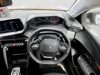 Peugeot 208 1.2 PureTech 100 Active Premium + 5dr EAT8