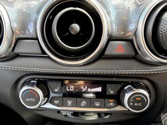 Nissan Juke 1.0 DiG-T 114 Tekna 5dr DCT