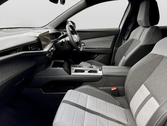 Vauxhall Grandland 1.2 Hybrid [136] Ultimate 5dr e-DCT6 [Pan Roof]