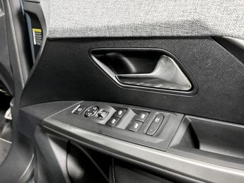 Peugeot 3008 157kW Allure 73kWh 5dr Auto