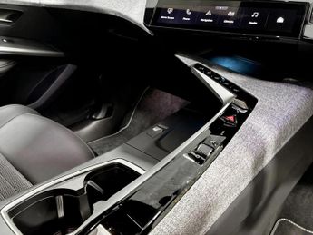 Peugeot 3008 157kW Allure 73kWh 5dr Auto