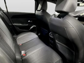 Peugeot 308 1.2 Hybrid 145 GT 5dr e-DSC6
