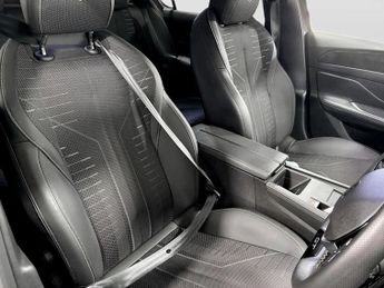 Peugeot 308 1.2 Hybrid 145 GT 5dr e-DSC6