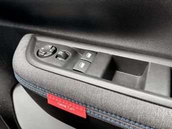 Citroen C3 83kW Plus 44kWh 5dr Auto