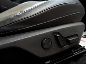 Kia Niro 150kW 4 65kWh 5dr Auto