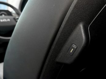 Kia Niro 150kW 4 65kWh 5dr Auto