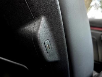 Kia Niro 150kW 3 65kWh 5dr Auto