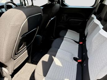 Citroen Berlingo 100kW Plus XL 52kWh 5dr Auto [7 Seat]