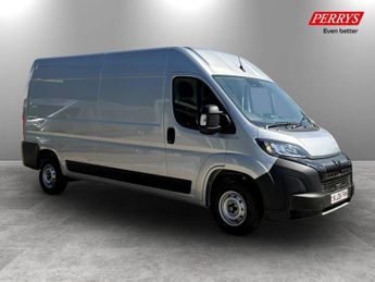 Peugeot Boxer 2.2 BlueHDi 140 H2 Van Professional