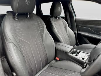 Peugeot 308 1.2 Hybrid 145 GT 5dr e-DSC6