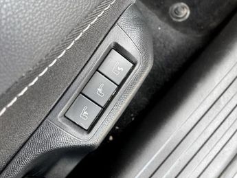 Vauxhall Mokka 100kW Ultimate 50kWh 5dr Auto