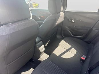 Peugeot 208 1.2 PureTech 100 Active Premium + 5dr EAT8