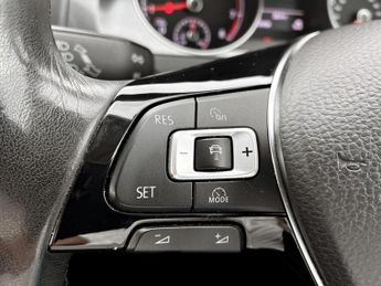 Volkswagen Golf 1.0 TSI 110 SE [Nav] 5dr DSG