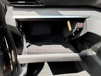 Peugeot 3008 1.6 Hybrid 180 Allure Premium+ 5dr e-EAT8