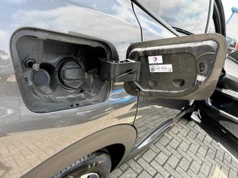 Peugeot 3008 1.6 Hybrid 180 Allure Premium+ 5dr e-EAT8