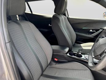 Peugeot 2008 1.2 PureTech 130 Allure Premium+ 5dr EAT8