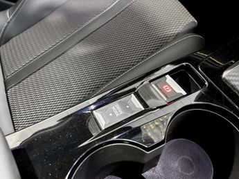 Peugeot 208 1.2 Hybrid 145 GT 5dr e-DSC6