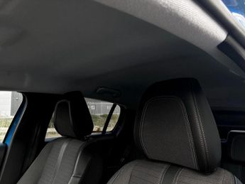 Peugeot 208 1.2 PureTech 100 Allure Premium + 5dr EAT8