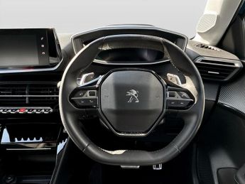 Peugeot 208 1.2 PureTech 100 Allure Premium + 5dr EAT8