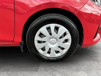 Toyota Yaris 1.5 Hybrid Active 5dr CVT