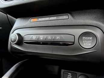 Ford Focus 1.0 EcoBoost Hybrid mHEV 155 ST-Line 5dr Auto