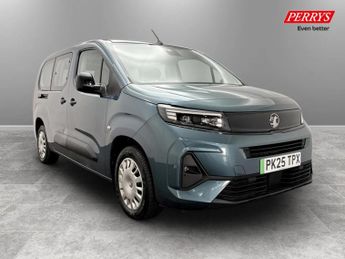 Vauxhall Combo Life 100kW Design XL 52kWh 5dr Auto [7 Seat]