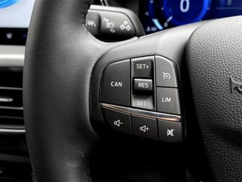 Ford Focus 1.0 EcoBoost Hybrid mHEV 155 Titanium X 5dr Auto