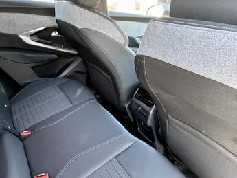Peugeot 3008 1.2 Hybrid 136 Allure 5dr e-DSC6