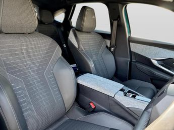 Peugeot 3008 1.2 Hybrid 136 Allure 5dr e-DSC6