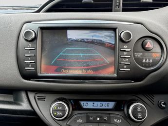 Toyota Yaris 1.5 Hybrid Icon Tech 5dr CVT