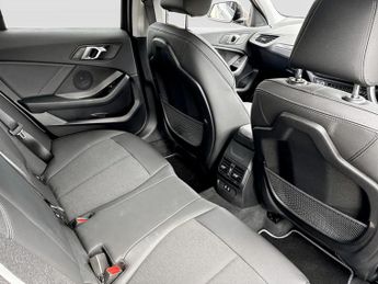 BMW 1 Series 118i [136] Sport 5dr Step Auto [Live Cockpit Pro]