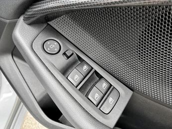 BMW 1 Series 118i [136] Sport 5dr Step Auto [Live Cockpit Pro]